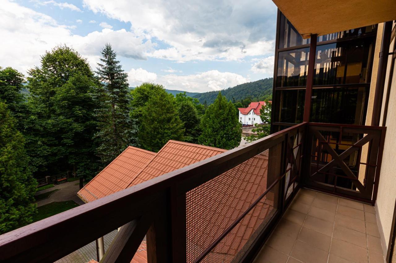 Hotel Edelweiss Jaremtsche Exterior foto