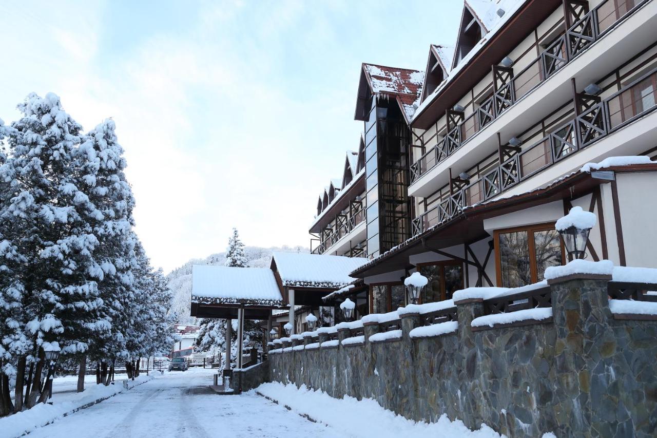 Hotel Edelweiss Jaremtsche Exterior foto